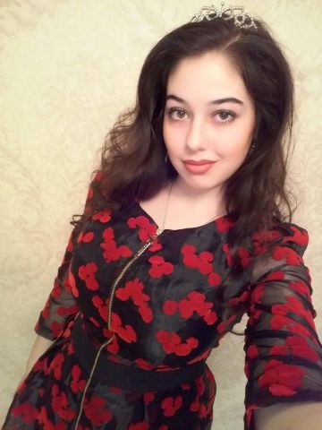 Полина